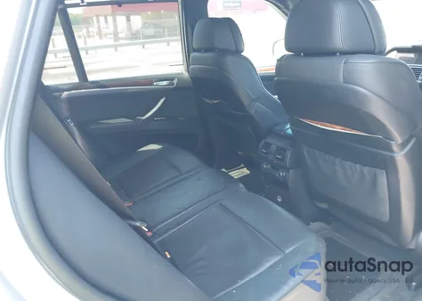 2009 BMW X5 xDrive48I z USA, uszkodzony, nr VIN 5UXFE83549L171457